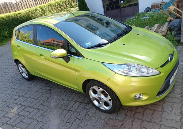 Ford Fiesta cena 18400 przebieg: 180232, rok produkcji 2009 z Słupsk małe 46